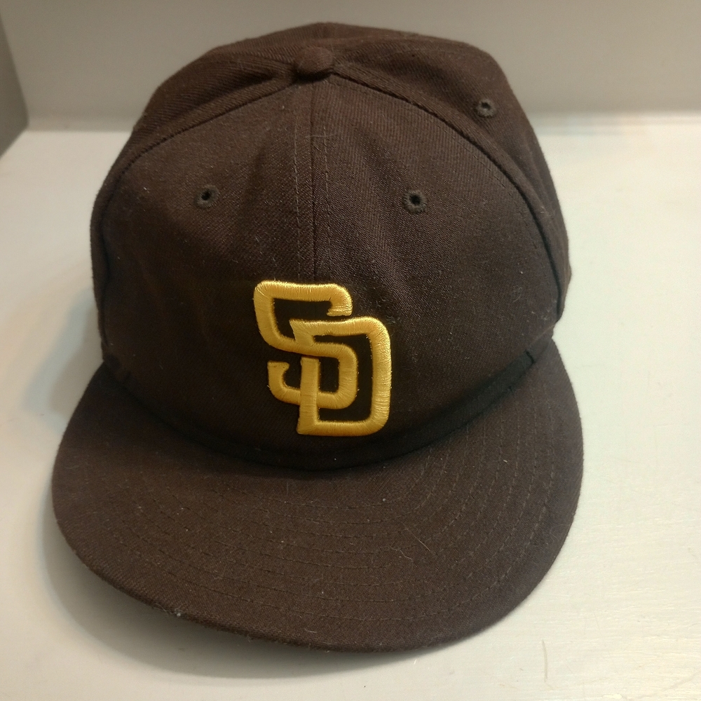 New Era MLB San Diego Padres Official On Field Cap Vintage Flex Fit Hat
